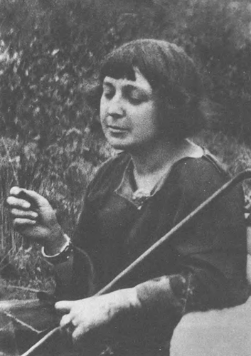 Марина Цветаева.Фото из издания 1990 г.